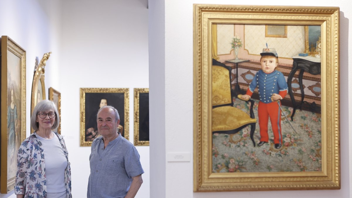 Los pintores Iris Lázaro y Eduardo Laborda ceden su coleccion de retratos al Ayuntamiento de Agreda.