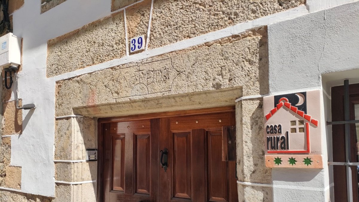 Archivo -  Casa Rural en Castilla y León.