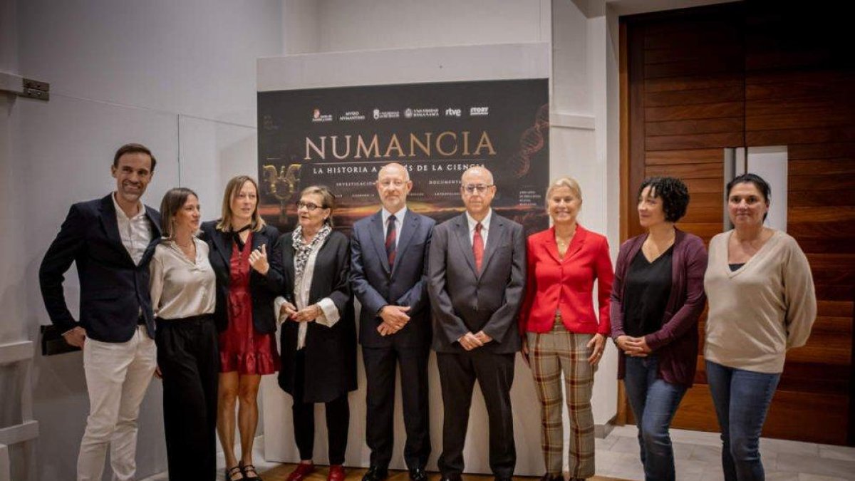 Sicilia con representantes del Museo Numantino y las universidades de Burgos y Salamanca.