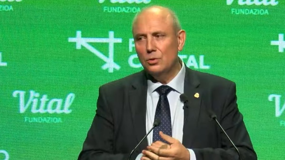 Moñux (Michelin) dice que ninguna de las plantas en España "tiene futuro asegurado más 10 años"