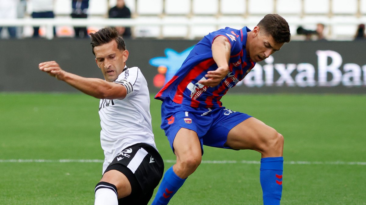 Grego Sierra, durante el partido contra el Eldense.