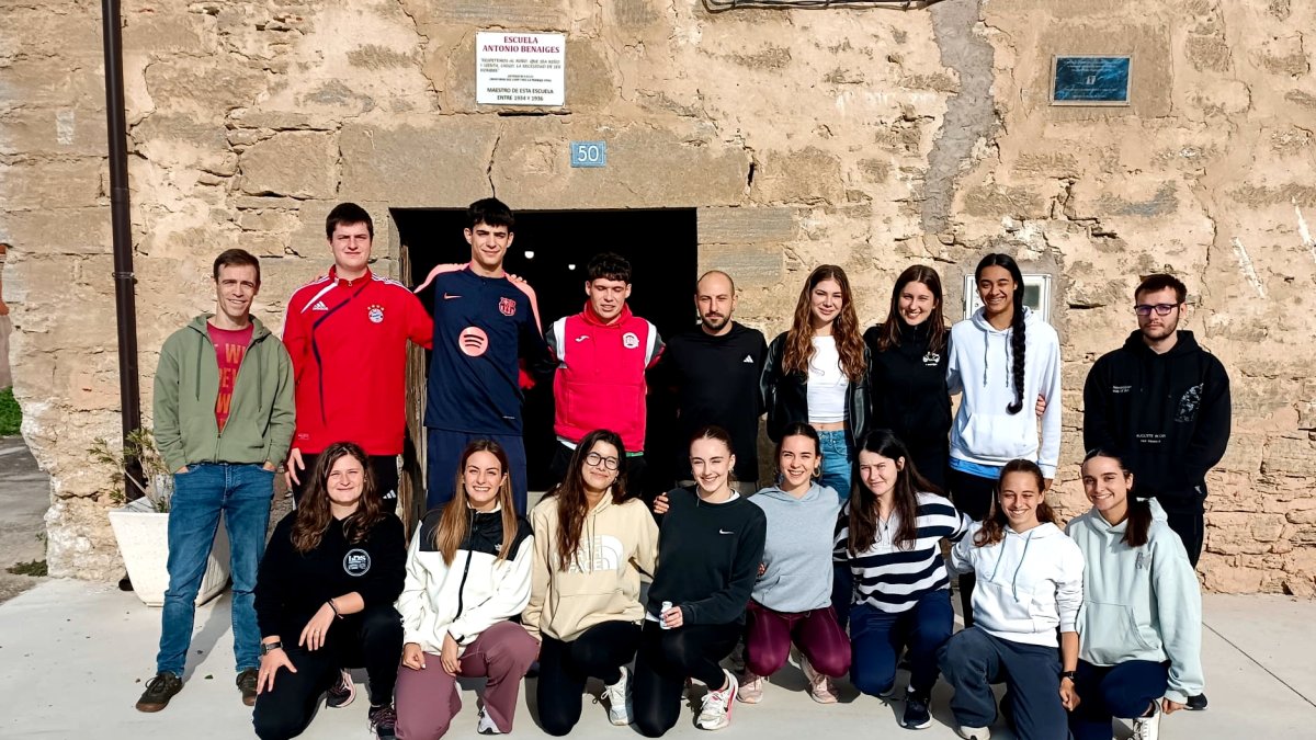 Estudiantes de la UBU conocen el legado del maestro que prometió el mar