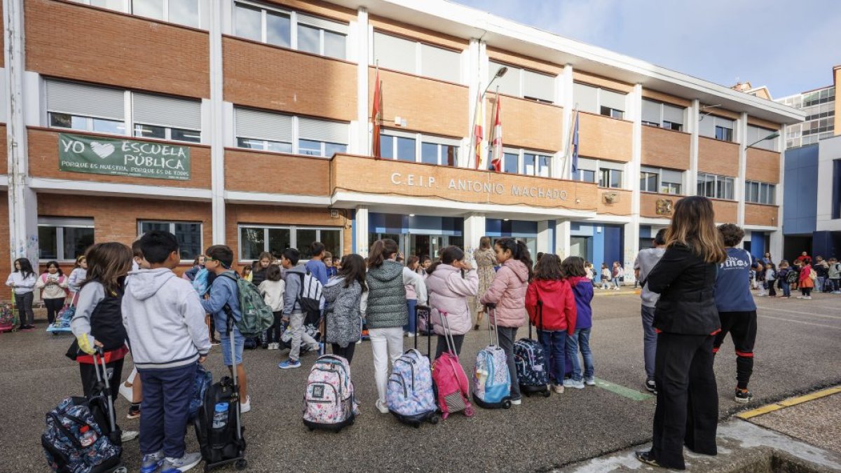 Alumnos del colegio Antonio Machado, centro preferente en materia de discapacidad auditiva.