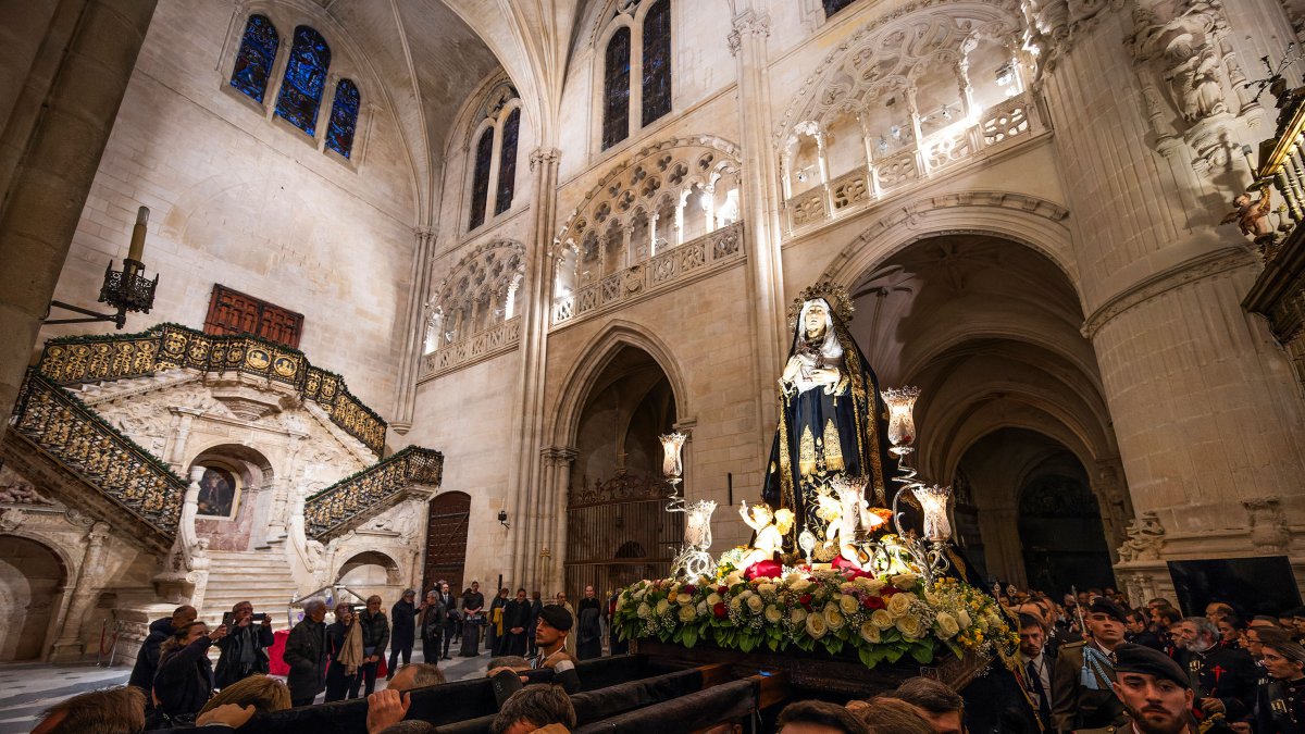 Procesión extraordinaria de la Virgen de la Soledad por su 125 aniversario.