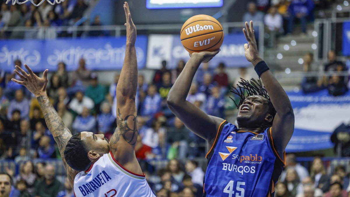 Sekou Doumbouya, durante el partido en liga contra Obradoiro.