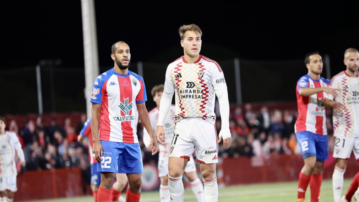 Imagen del partido entre el Tordesillas y el Mirandés.