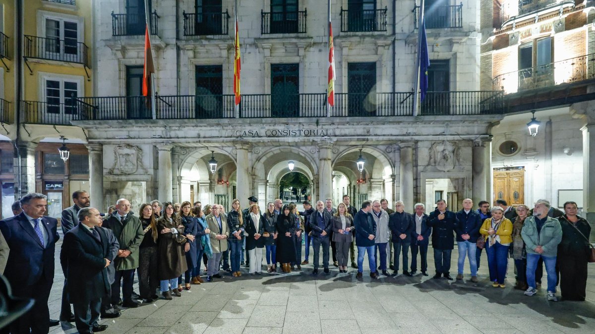 Burgos ofrece recursos al Gobierno de Castilla-La Mancha tras el trágico accidente ferroviario de Toledo