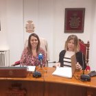 María de las Viñas Ortuño junto a la concejala de Urbanismo, Ana María Hervás
