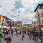 Público y artistas disfrutando en el Encuentro de Malabares de Pradoluengo.