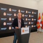 El portavoz de Vox en la Diputación de Burgos, Ángel Martín, en rueda de prensa.