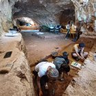 Vista general de la campaña de excavación de este año en el nivel 4 de la cueva de Prado Vargas.