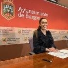 La portavoz del PP, Andrea Ballesteros, en rueda de prensa en el Ayuntamiento de Burgos.
