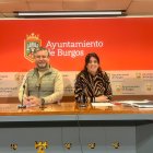 Los concejales socialistas Julián Vesga y Virginia Escudero.