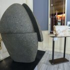La exposición de Alberto Bañuelos en el exterior e interior del Palacio de la Isla puede contemplarse hasta el 17 de enero.