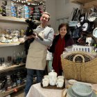 Gonzalo con su madre Rosalía y la perrita Rita