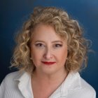 La Dra. Virginia Ruiz Martín es médico especialista en Oncología Radioterápica en el Hospital Universitario de Burgos.