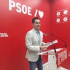 Daniel de la Rosa, en la sede del PSOE de Burgos.