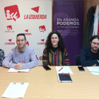 Mª Ángeles Pizarro y Andrés Gonzalo (Podemos) junto a Vanesa González y Carlos Medina (IU)