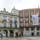 Imagen exterior del Ayuntamiento de Burgos.