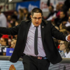 Epi muestra su incredulidad durante el partido del pasado miércoles en Zaragoza.-ACB PHOTO / E. CASAS