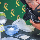 Diversos envoltorios con droga expuestos tras en una operación policial este año. I. L. MURILLO