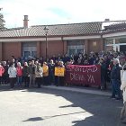 Una de las concentraciones en Roa para pedir más médicos para su centro de salud. L. V.