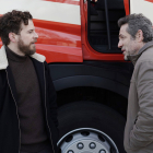 Álvaro Cervantes (izquierda) y Gustavo Salmerón protagonizan el cortometraje ‘De paso’. CARLOS MATEO
