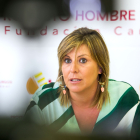 La nueva directora de Proyecto Hombre, Marta González, presentó ayer la memoria de la Fundación. TOMÁS ALONSO