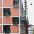 La construcción gana 87 parados en un mes de agosto generalmente favorable en la carga de trabajo. SANTI OTERO