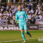Dani Barrio, portero del Burgos CF celebra el tanto de la victoria en El Plantío