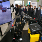 Las autoridades burgalesas participaron en la inauguración de la primera exposición del DIHBU Industria 4.0. TOMÁS ALONSO