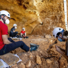 Los directores de la campaña han diseñado los grupos de trabajo este año para que los excavadores puedan guardar la distancia social en los yacimientos. SANTI OTERO