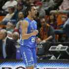 Álex López celebra con rabia una canasta.-ACB PHOTO