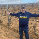 Larry Shy en uno de los viñedos de la Ribera del Duero.