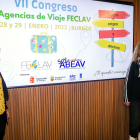 Itziar Blanco y Gema Alonso, responsables de la asociación de agencias de viajes ABEAV, en la presentación del congreso. TOMÁS ALONSO