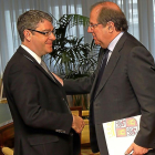 El presidente de la Junta, Juan Vicente Herrera, de la mano con el ministro de Energía, Álvaro Nadal-ICAL