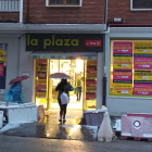 Los supermercados La Plaza de Día están reponiendo pero siguen con descuentos de liquidación