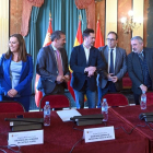 Reunión entre el Gobierno y el alcalde de Burgos con la sociedad civil para abordar futuras inversiones en el puerto seco de Villafría. ICAL