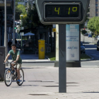 Un termómetro marcando 41ºC en uno de los abrasadores días de esta ola de calor.
