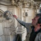Álvaro Miguel Preciado se encarga de revisar el inmueble Patrimonio Mundial.