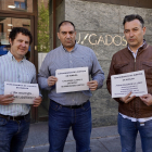 El responsable de Justicia del sindicato CSIF Castilla y León, Juanjo Banciella (D), comparece ante los medios con motivo del inicio de la huelga de funcionarios de Justicia.