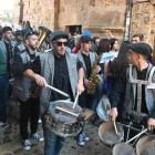 Una charanga participa en el Festival Nacional de Charangas en Poza de la Sal.