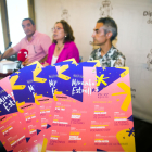 De izquierda a derecha el alcalde de Ibeas, José Ignacio Colina, la diputada de Cultura, Raquel Contreras, y el director artístico del festival, Óscar Ortiz.