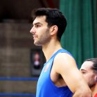 Jacobo Díaz con gesto de concentración en el entreno del Tizona en El Plantío.