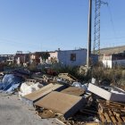 Basura acumulada en los aledaños del poblado de El Encuentro en la capital burgalesa.