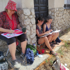 Tres mujeres, manos a la obra, en la anterior edición de ‘Dibujando x Mambrilla’.