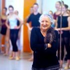 La bailarina Ana Laguna en una de las clases de la Escuela Profesional de Danza de Castilla y Leon en Burgos.
