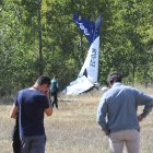 Una fallecida y un herido grave en el accidente de una avioneta en Abia de las Torres (Palencia), en la imagen la avioneta siniestrada