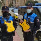 La Policía Local incorporó dos desfibriladores a sus medios de patrulla a principios de enero de 2022.