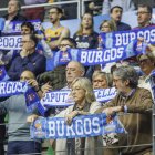 Imagen de aficionados en el partido entre el Silbö San Pablo Burgos y el Menorca.